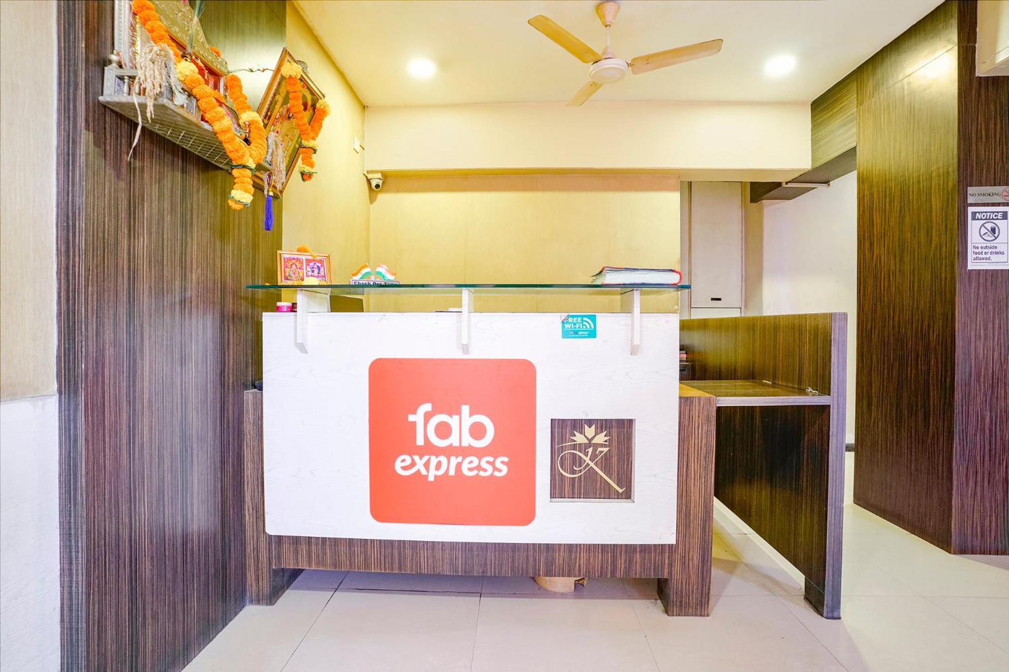 Fabexpress Kuber - Nr Apmc Vashi, Navi Mumbai Otel Dış mekan fotoğraf